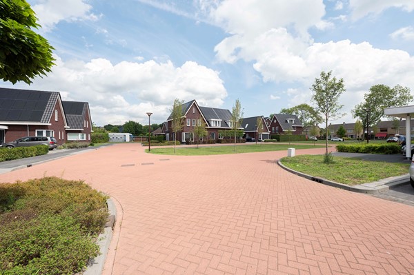Medium property photo - De Reuzelaar 22, 4741 GZ Hoeven